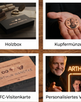 Die Produktumgebung wurde mittels KI erstellt. Das abgebildete Holzprodukt ist jedoch echt und wird real für dich gefertigt Arthur ist eine KI-generierte Figur, die durch das personalisierte Video führt.